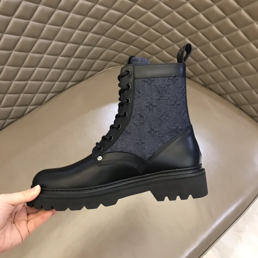L0vis Vvtt0n LV Ranger Ankle Boots Monogram Flower Black For Men 1AANTF