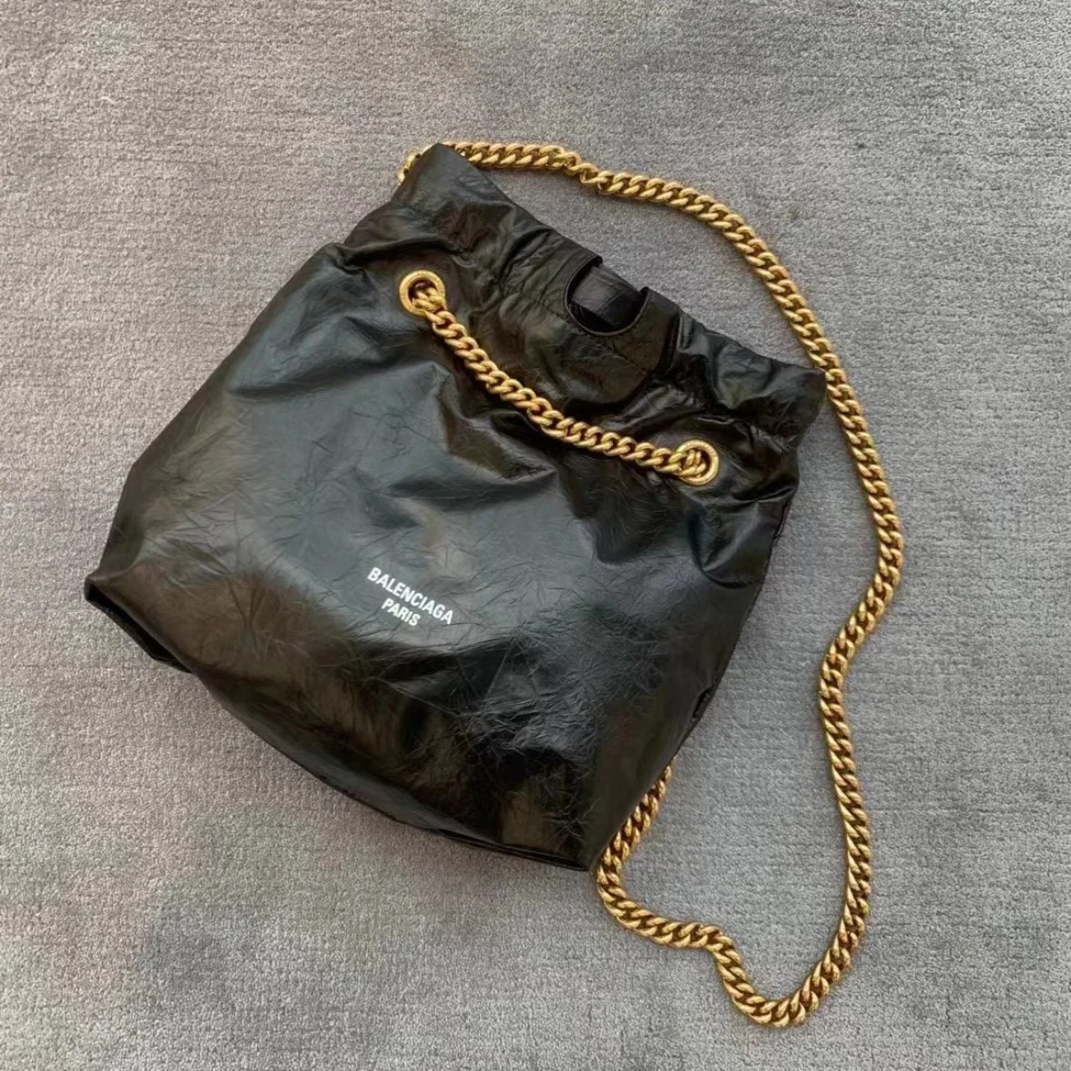 Ba1en*iaga Crush Small Tote Bag Black For Women‎ 10.2in/25.9cm 742942210IT1000