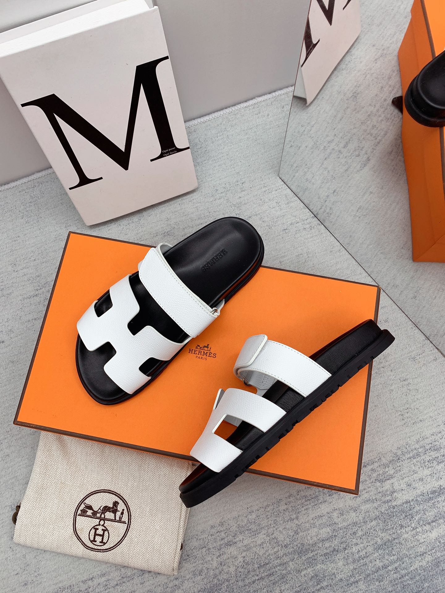 H**me5 Chypre Sandal White For Men