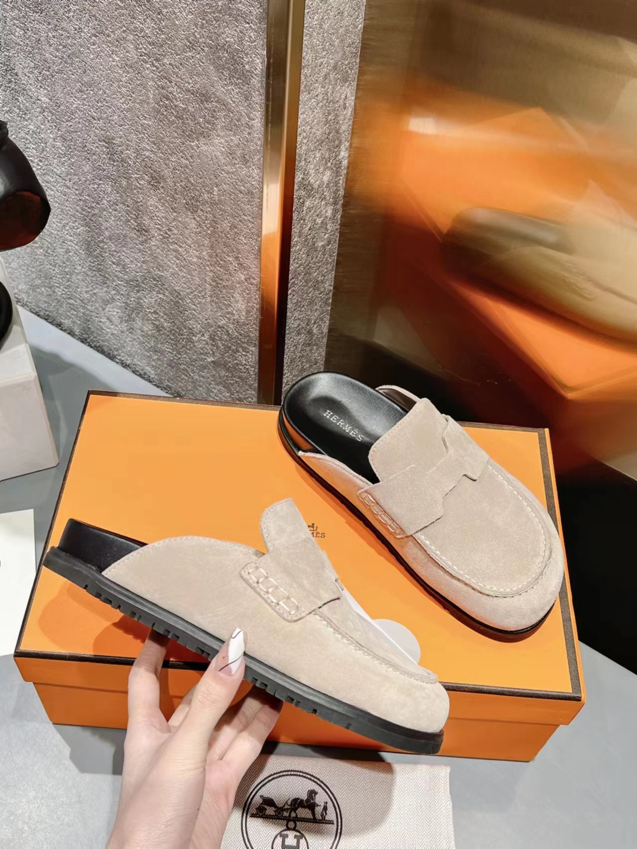 H**me5 Go Mule Beige For Women