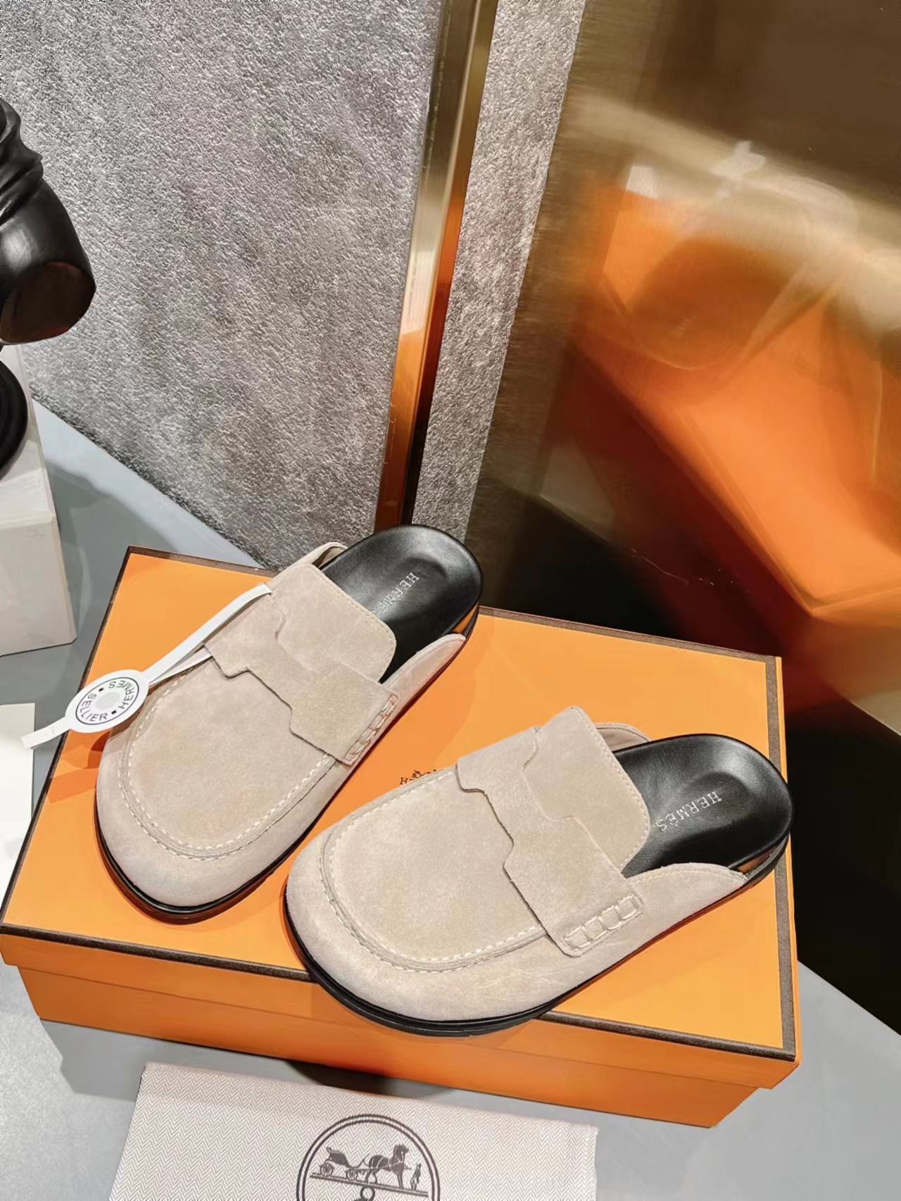H**me5 Go Mule Beige For Women