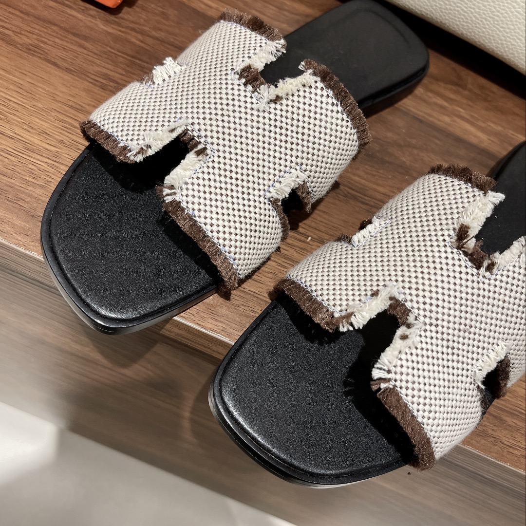H**me5 Oran Sandal White For Women