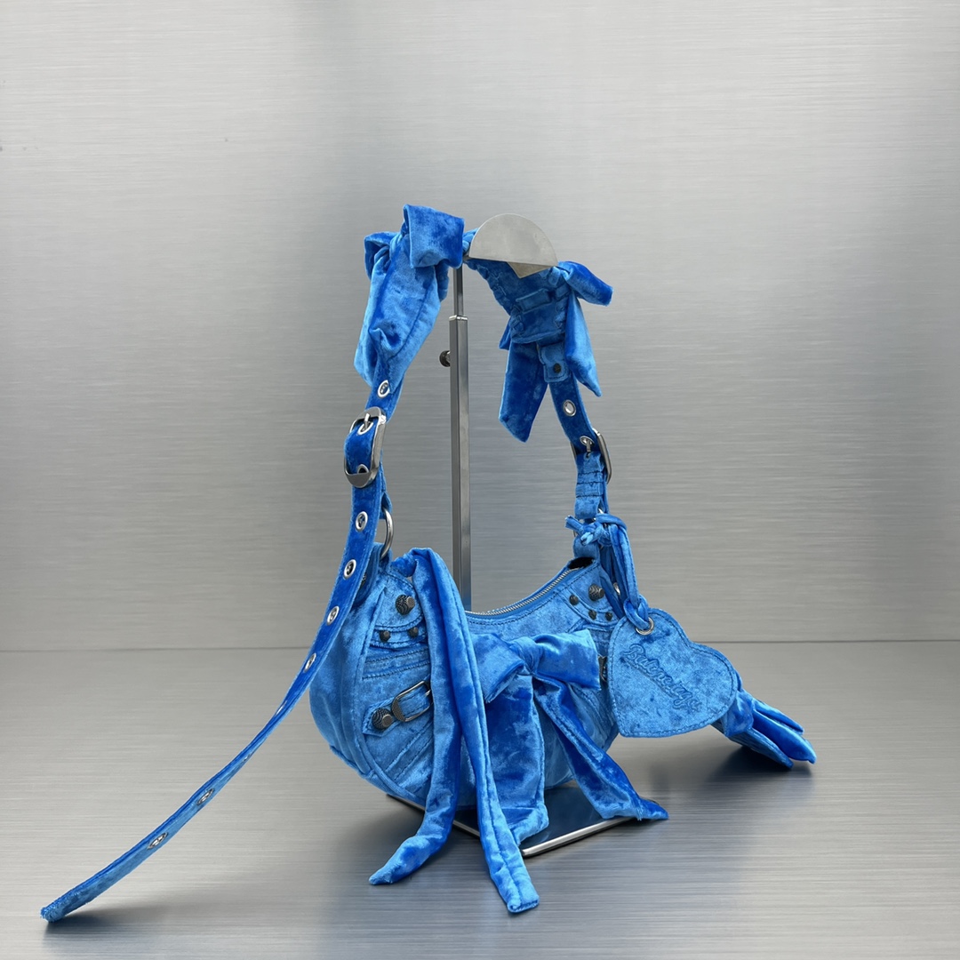 Ba1en*iaga Le Cagole XS Shoulder Bag Blue For Women‎ 10.2in/25.9cm