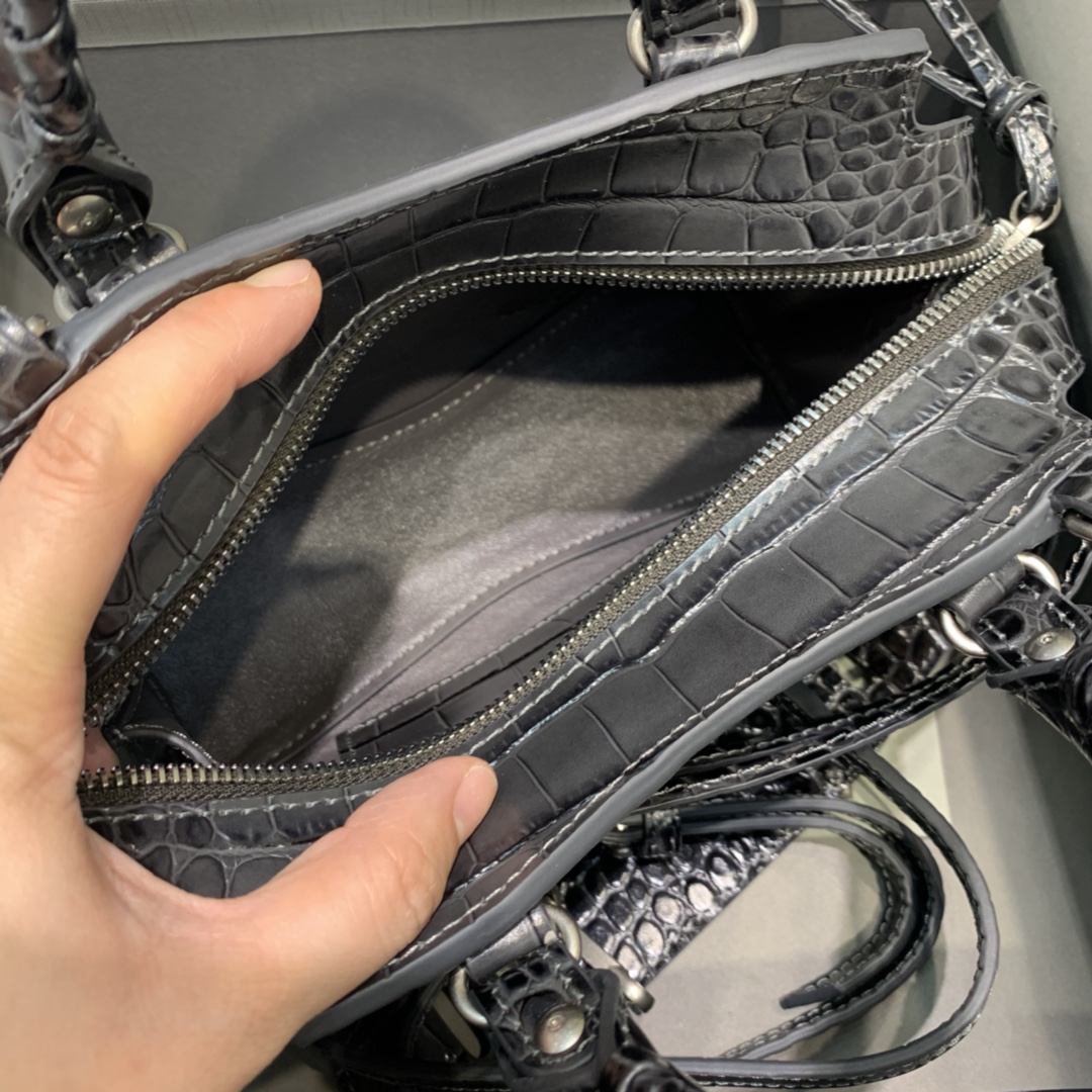 Ba1en*iaga Neo Classic Mini Handbag Black/Burgundy For Women‎ 8.6in/21.8cm