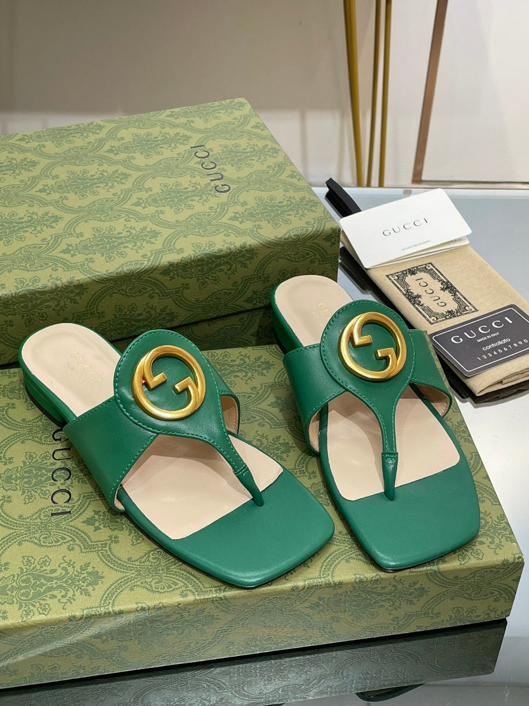 Gvc*1 Blondie Thong Sandal Green For Women 