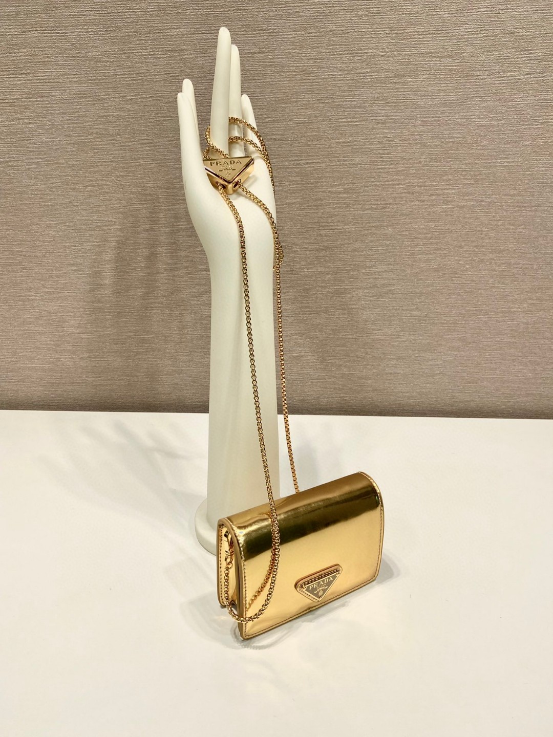 Pra*a Brushed Card Holder With Shoulder Strap Gold Tone/ Black For Women 4.5 in / 11.5 cm 1MR028_2CLE_F0522