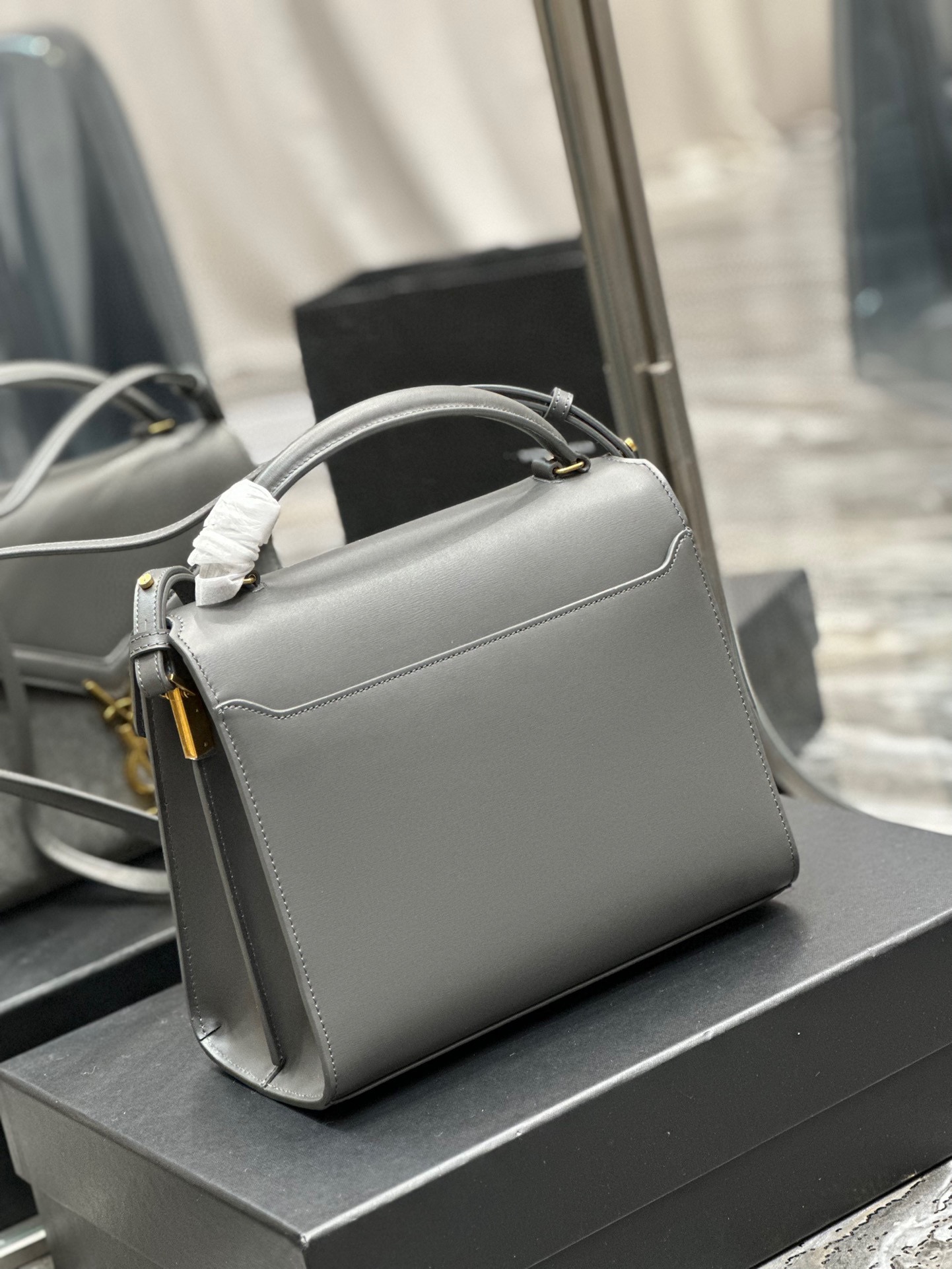 Sa1nt Lau*nt Cassandra Medium Top Handle Bag Black/White/Burgundy/Grey/Brown For Women‎ 9.6in/24.5cm