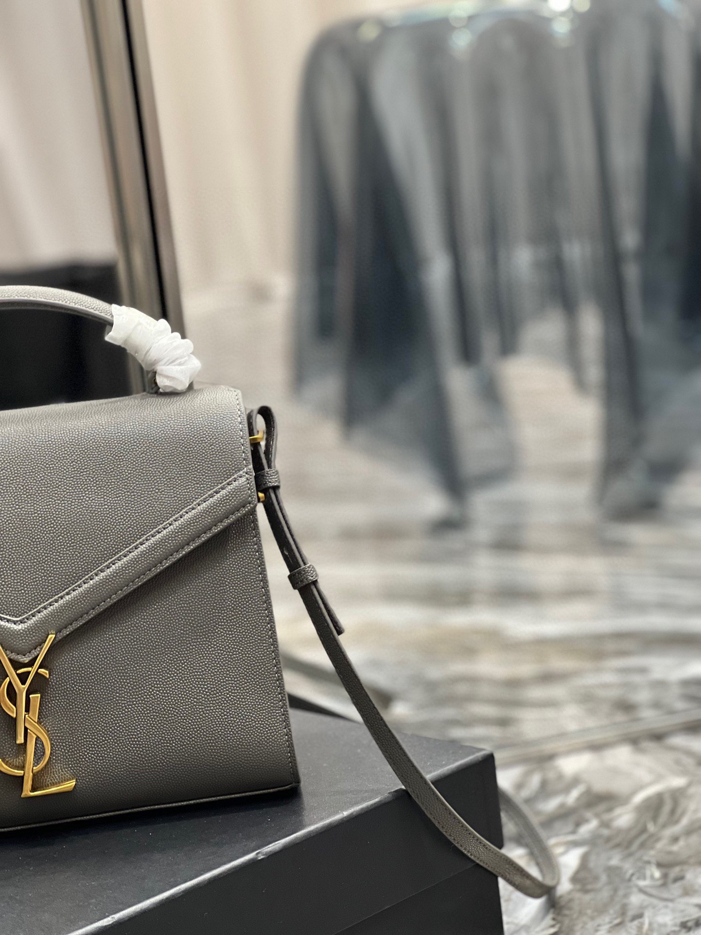 Sa1nt Lau*nt Cassandra Medium Top Handle Bag Black/Burgundy/Green/Grey/Light Yellow For Women‎ 9.6in/24.5cm 6239310SX0W2045