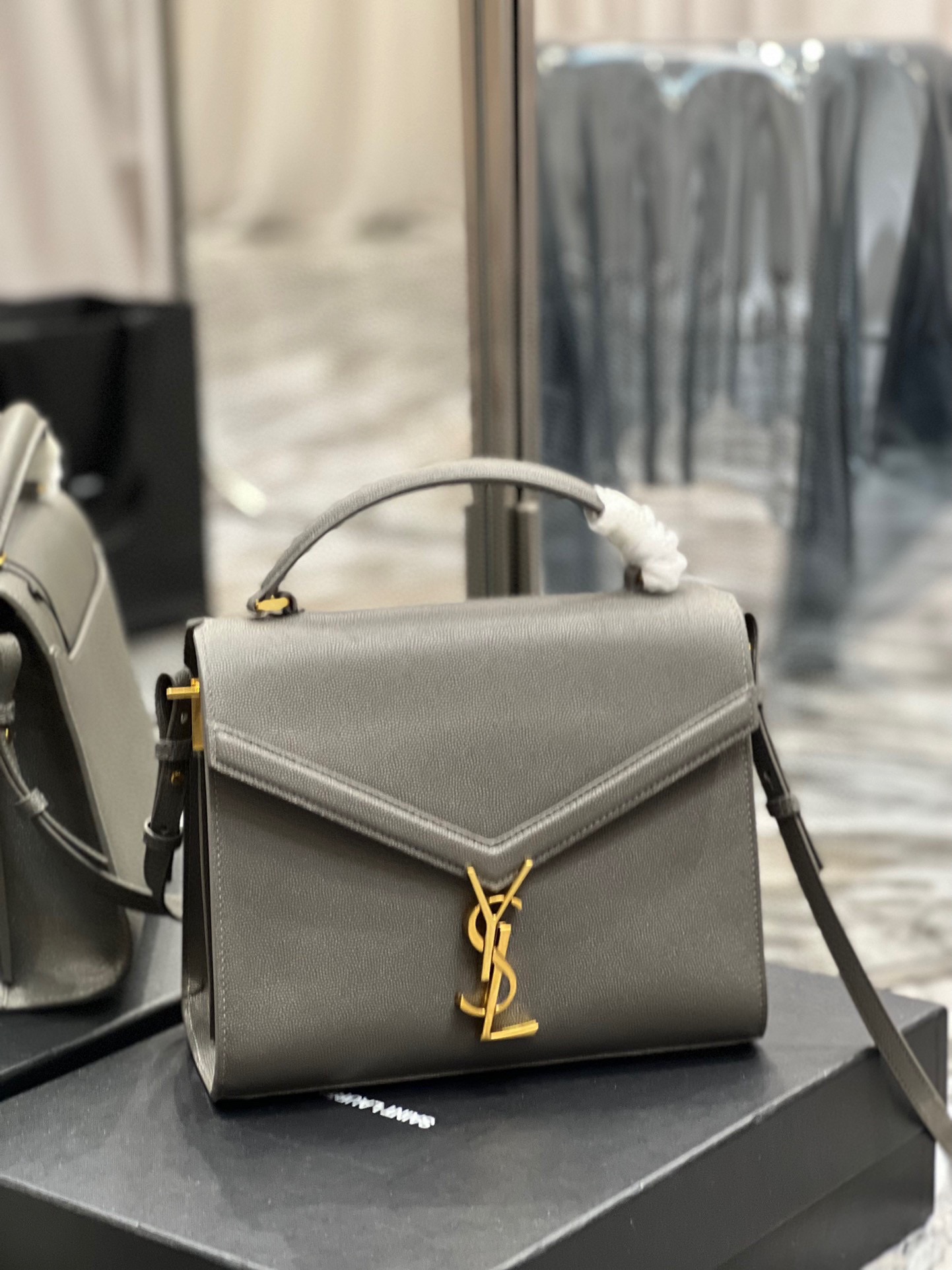 Sa1nt Lau*nt Cassandra Medium Top Handle Bag Black/Burgundy/Green/Grey/Light Yellow For Women‎ 9.6in/24.5cm 6239310SX0W2045