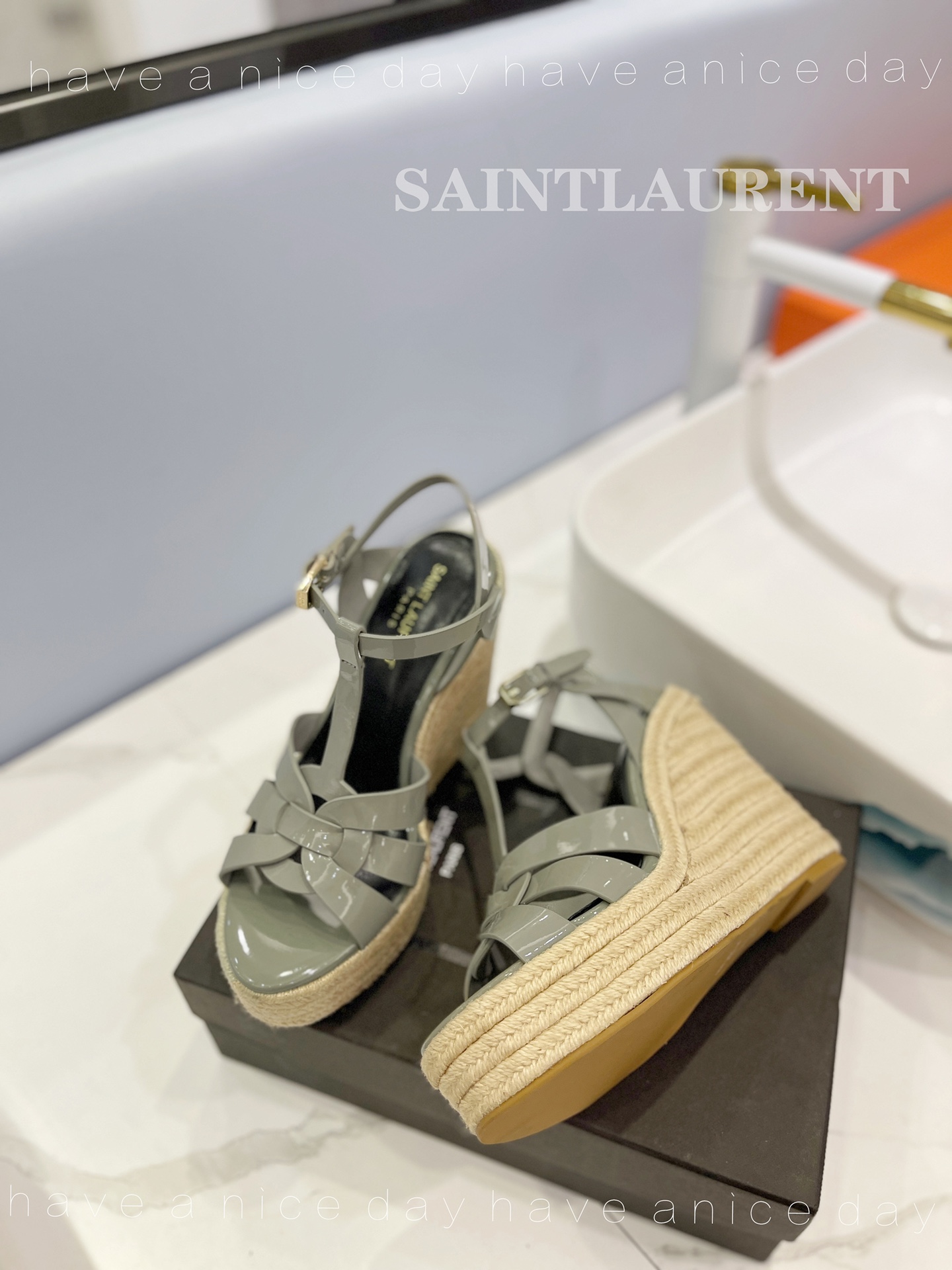 Sa1nt Lau*nt Tribute Espadrilles In Patent Green Khaki For Women