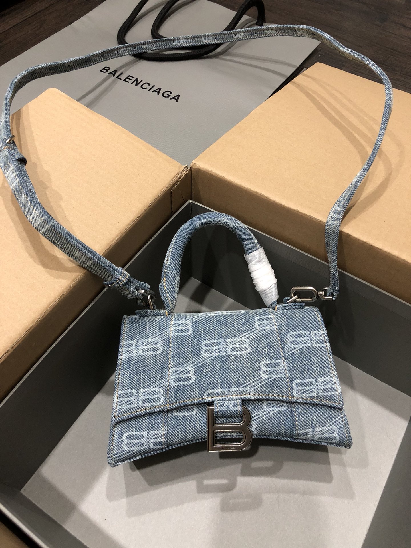 Ba1en*iaga Hourglass XS Handbag Bb Monogram Bleached Denim In Blue For Women 7in/19cm