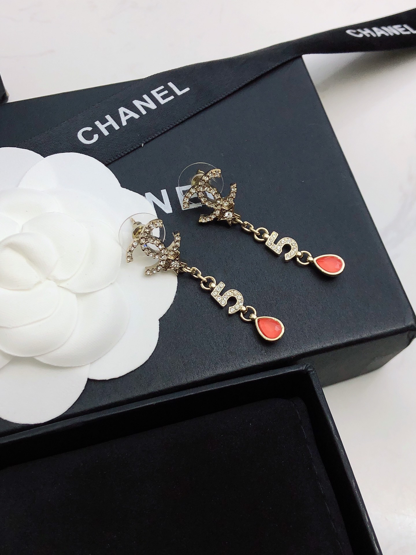 Ch**el 5-Long Earrings Gold For Women