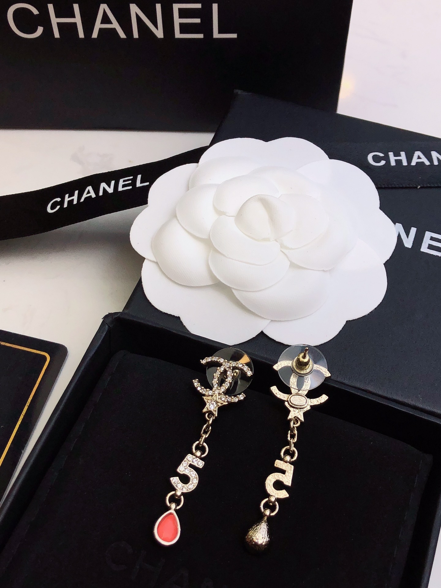 Ch**el 5-Long Earrings Gold For Women
