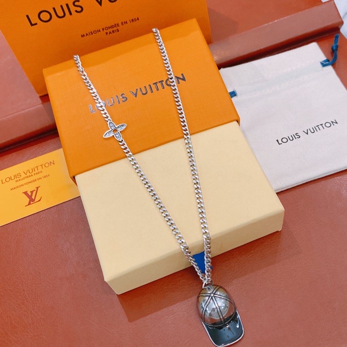 L0vis Vvtt0n Hat Necklace Silver For Women