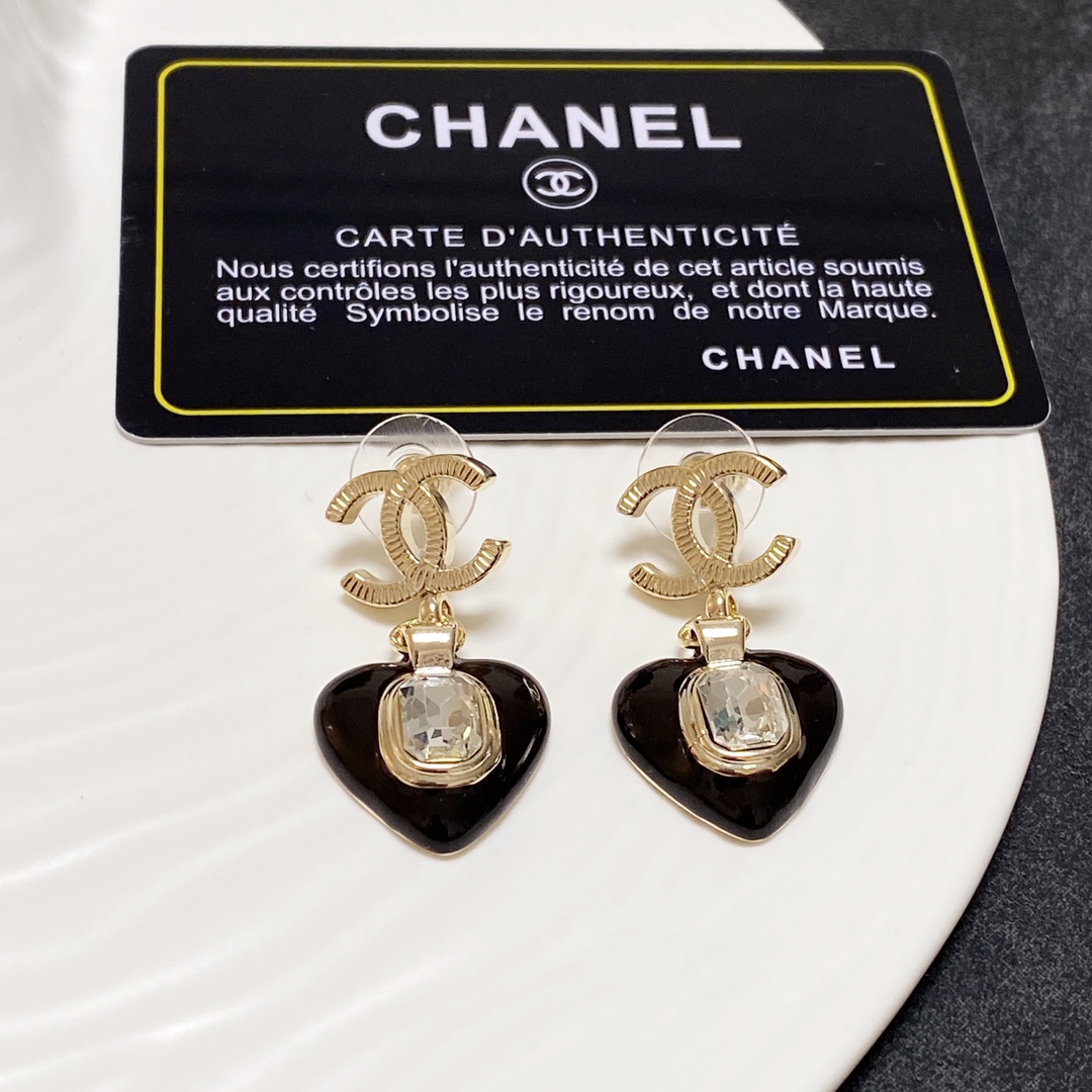 Ch**el Heart Earrings Black For Women