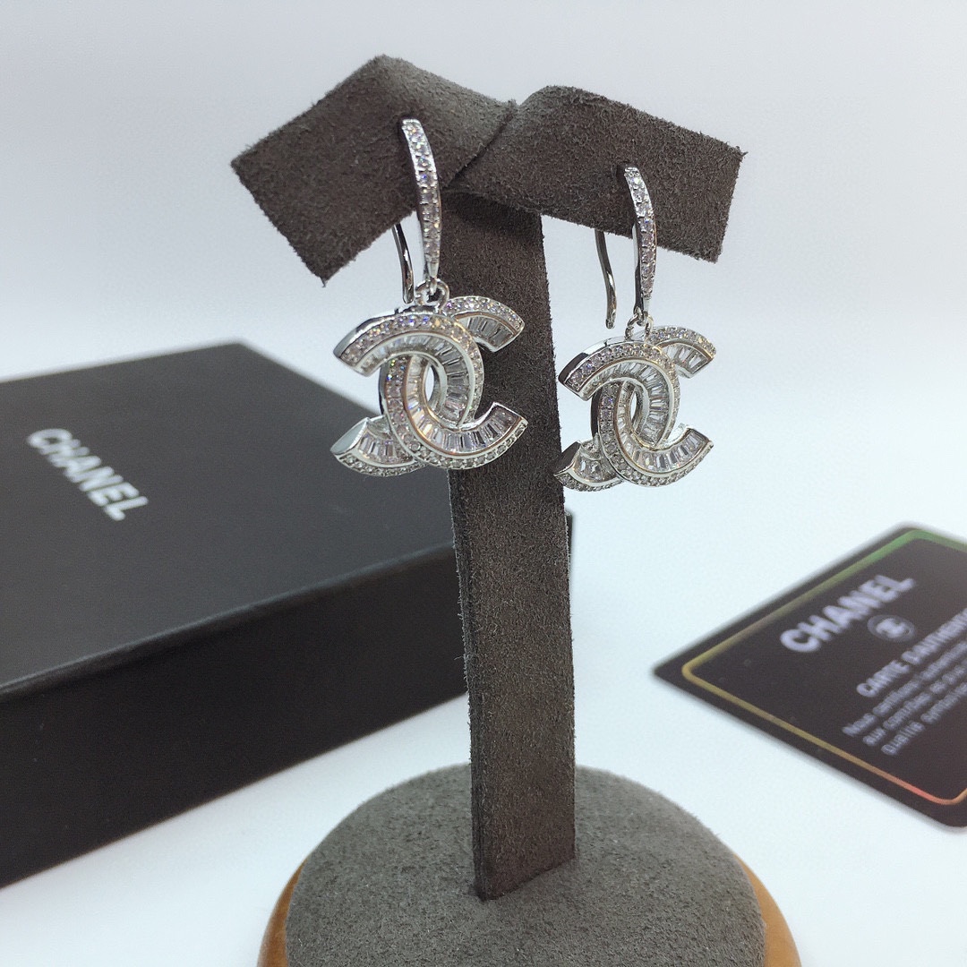 Ch**el Interlocking Douple C Earrings Silver Tone For Women