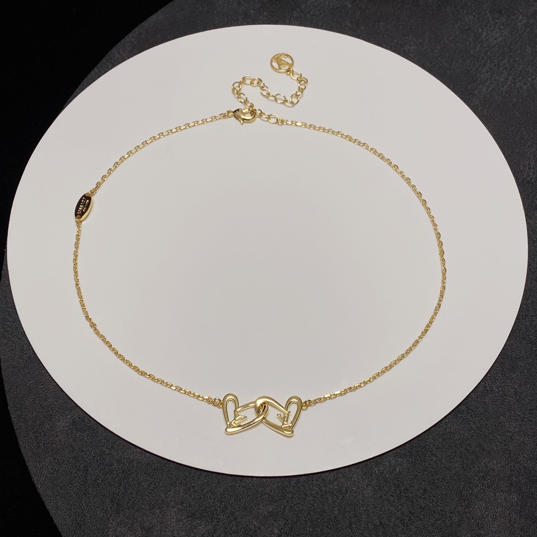 L0vis Vvtt0n LV Letter Necklace Gold For Women