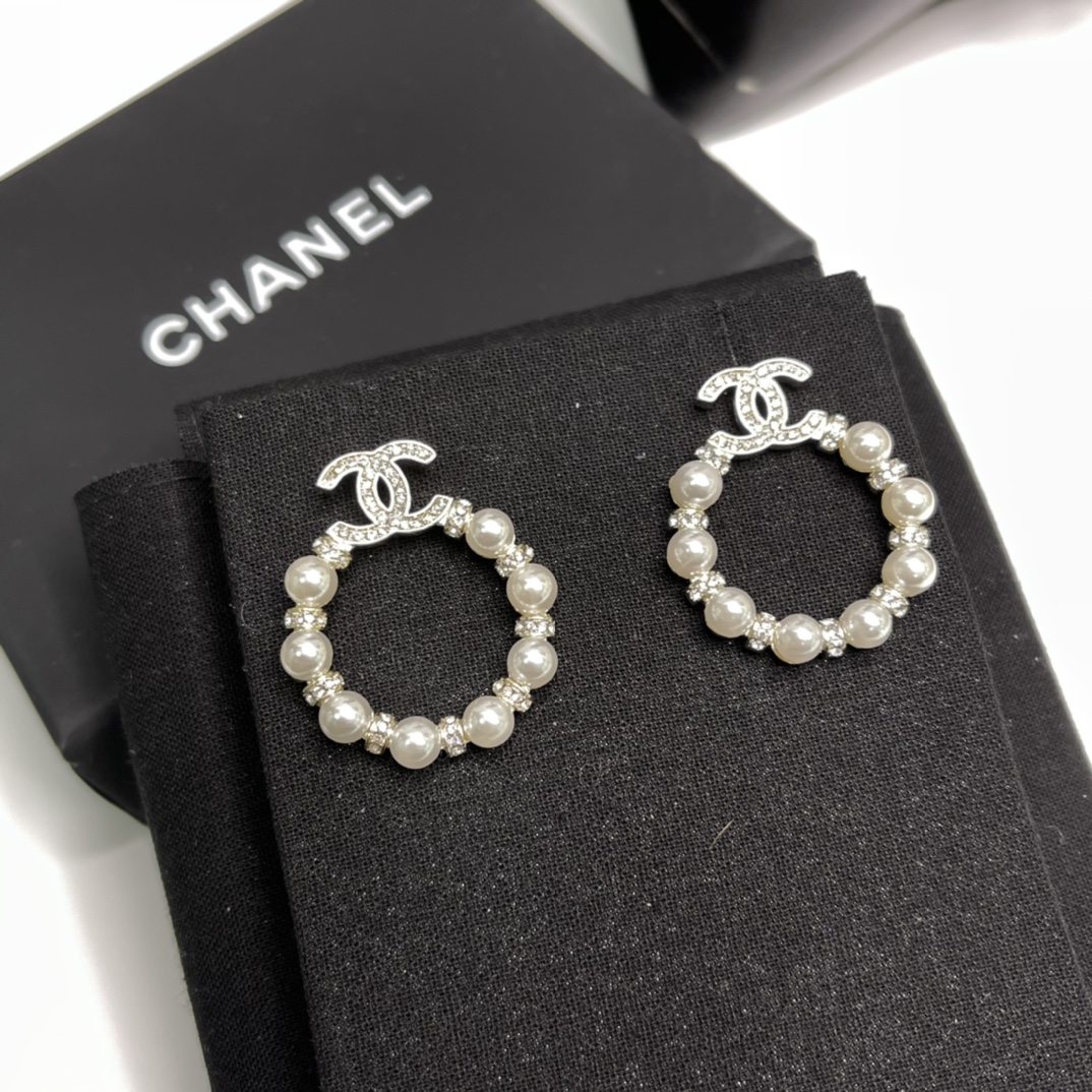 Ch**el Mini Pearl Border Circle Frame Earrings Gold Tone For Women