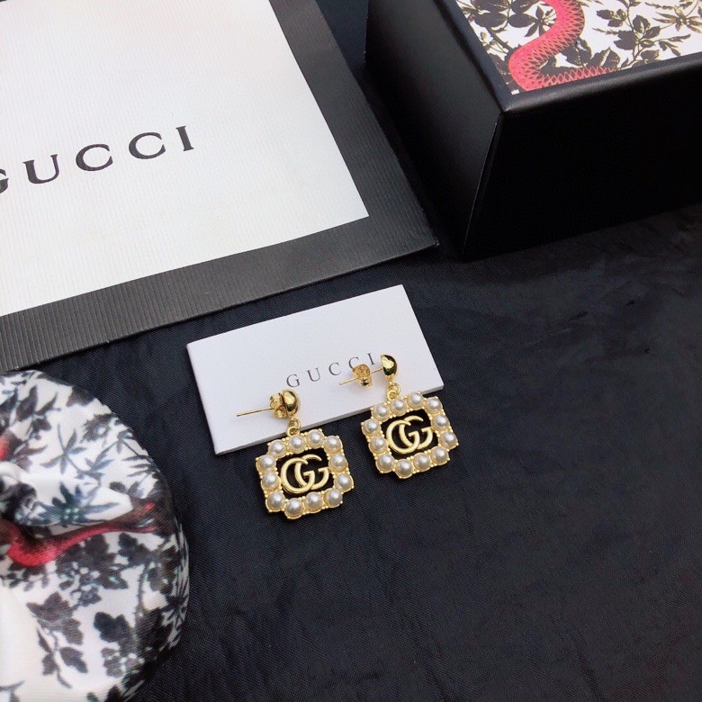 Gvc*1 Mini Pearl Border Frame Earrings Gold Tone For Women