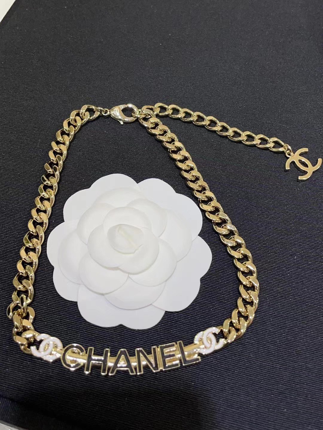 Ch**el Oil Drop Necklace Gold For Women