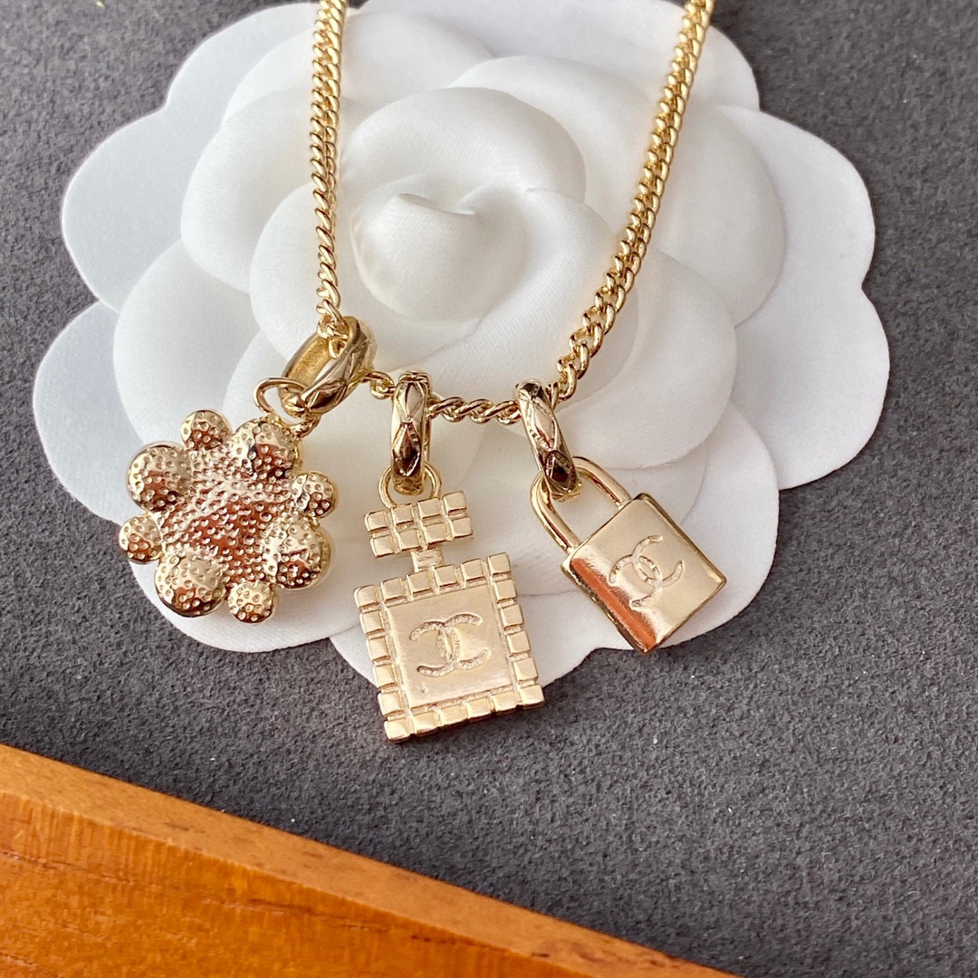 Ch**el Padlock Necklace Gold For Women