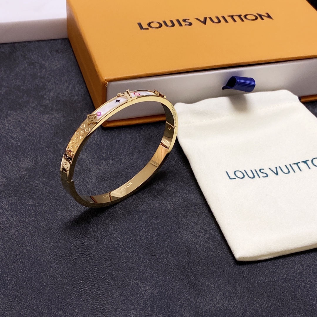L0vis Vvtt0n Pattern Bracelet Gold For Women