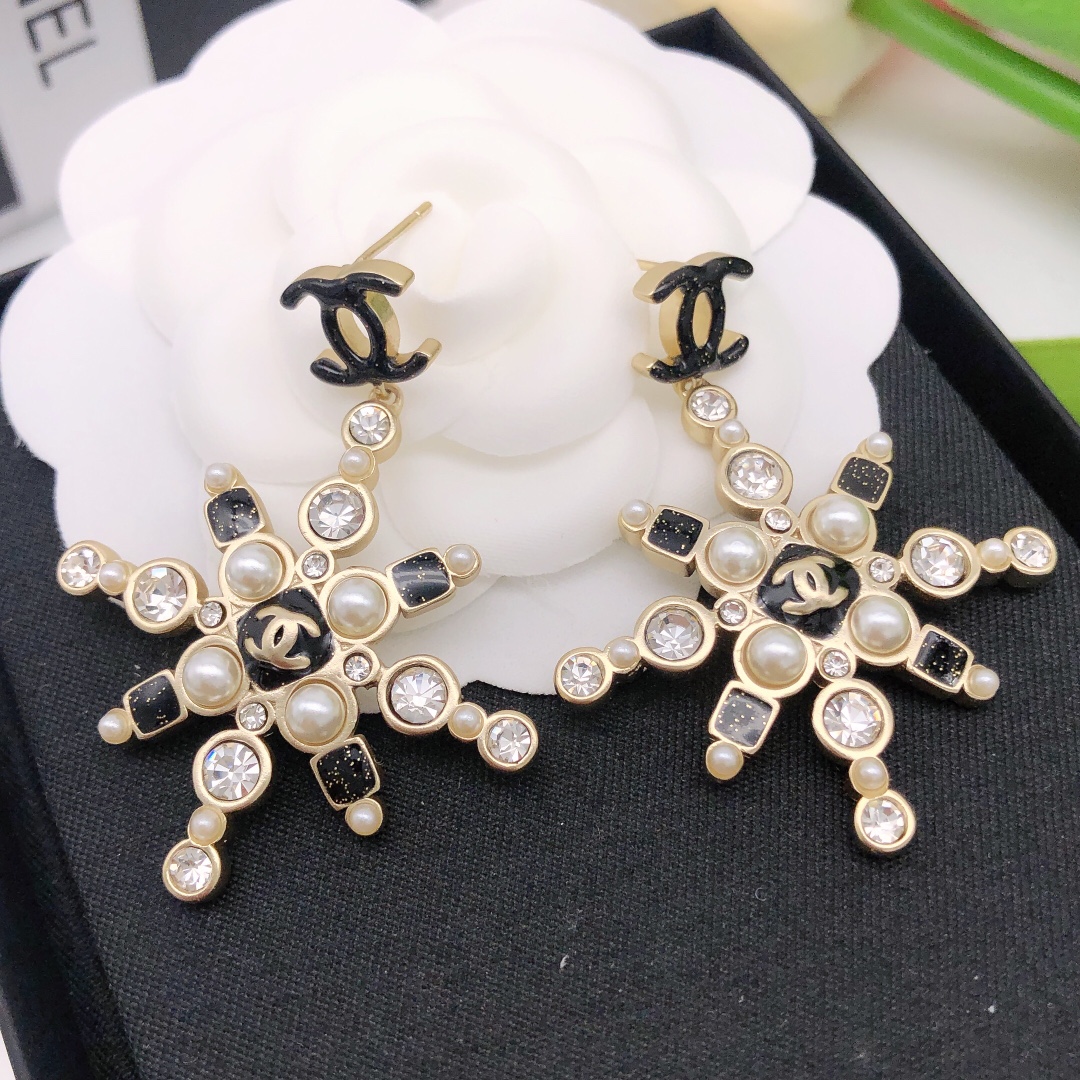 Ch**el Snowflake Enamel Pearl Earrings Black For Wome