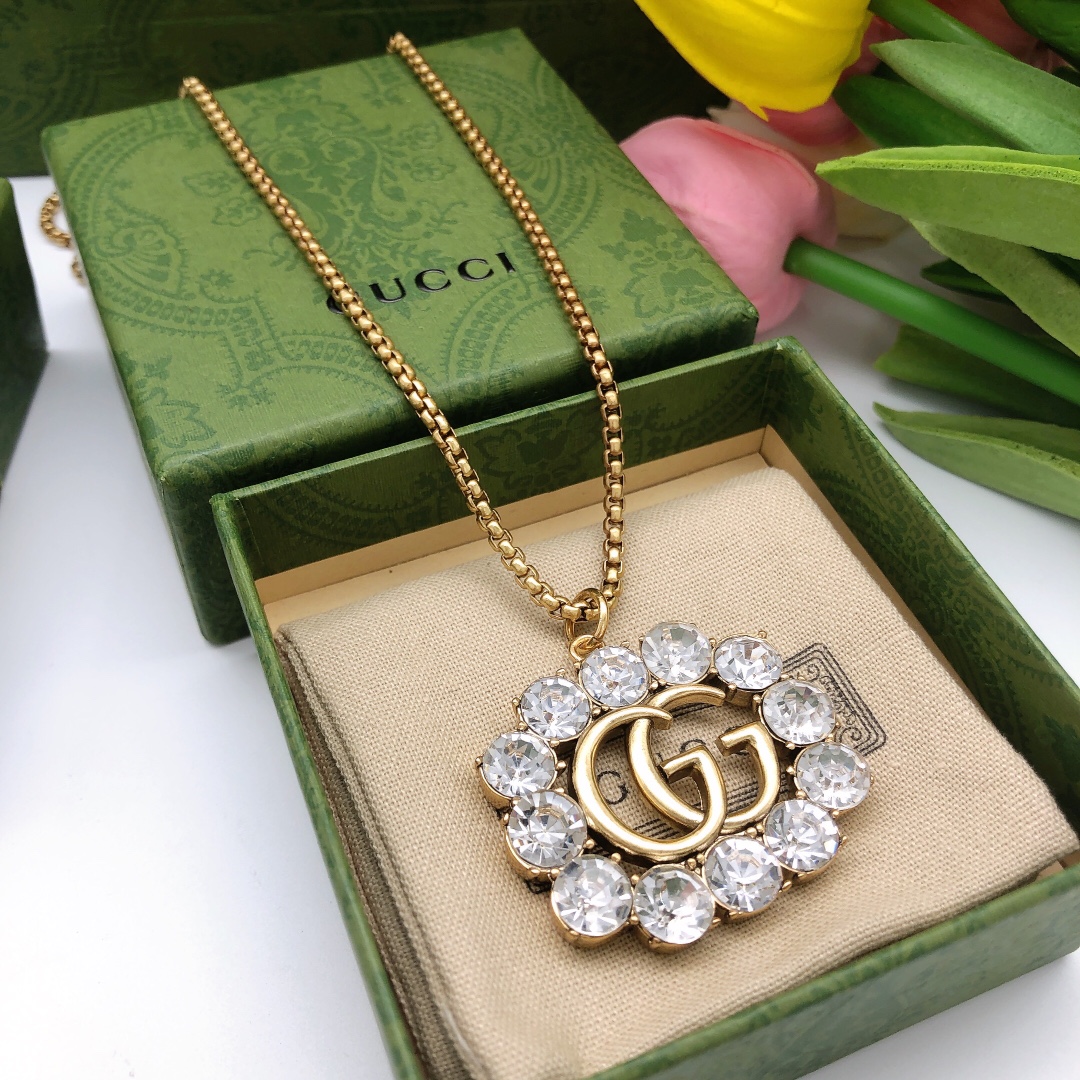 Gvc*1 Square Crystal Necklace Gold For Women