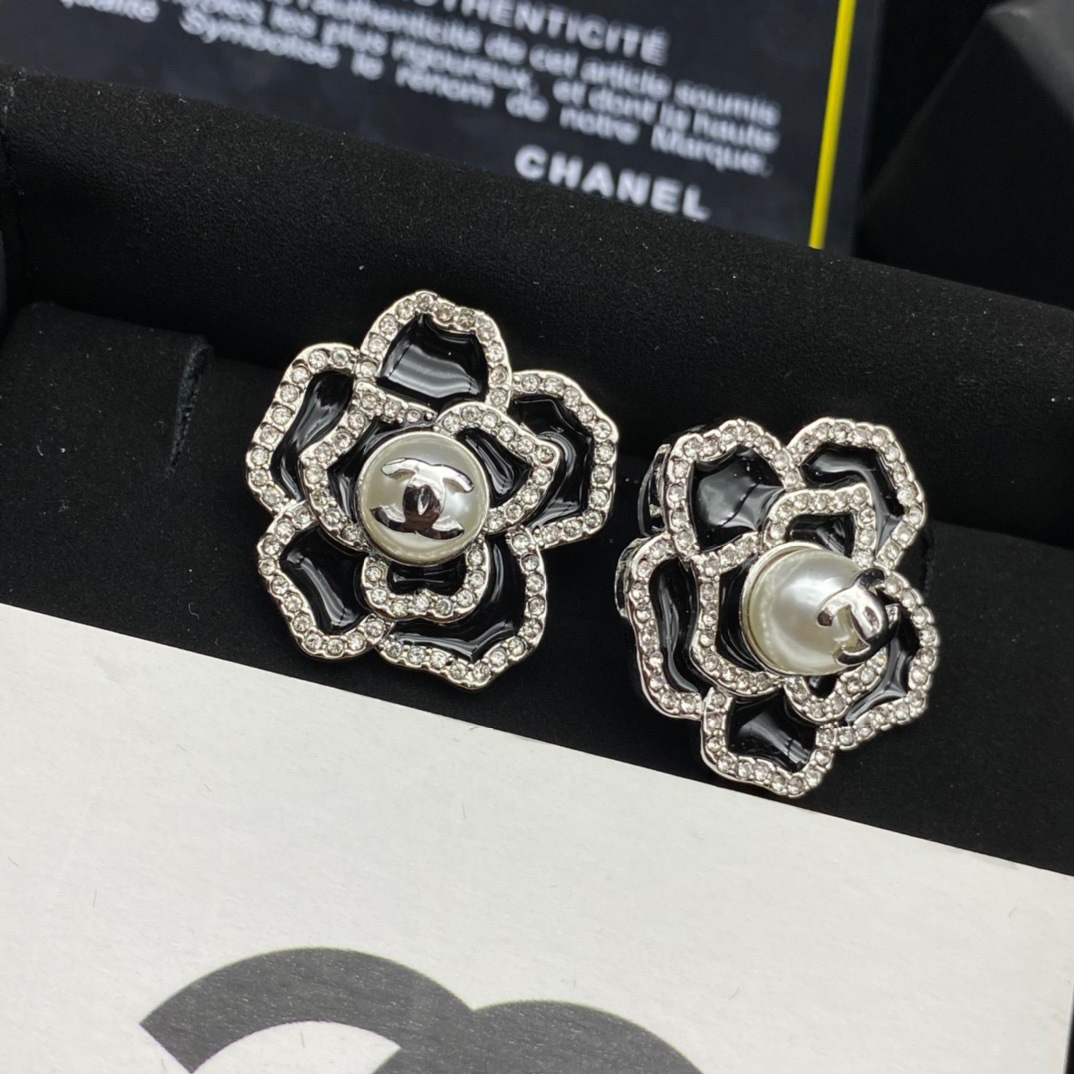 Ch**el Sweet Lady Camellia Earrings Black For Women