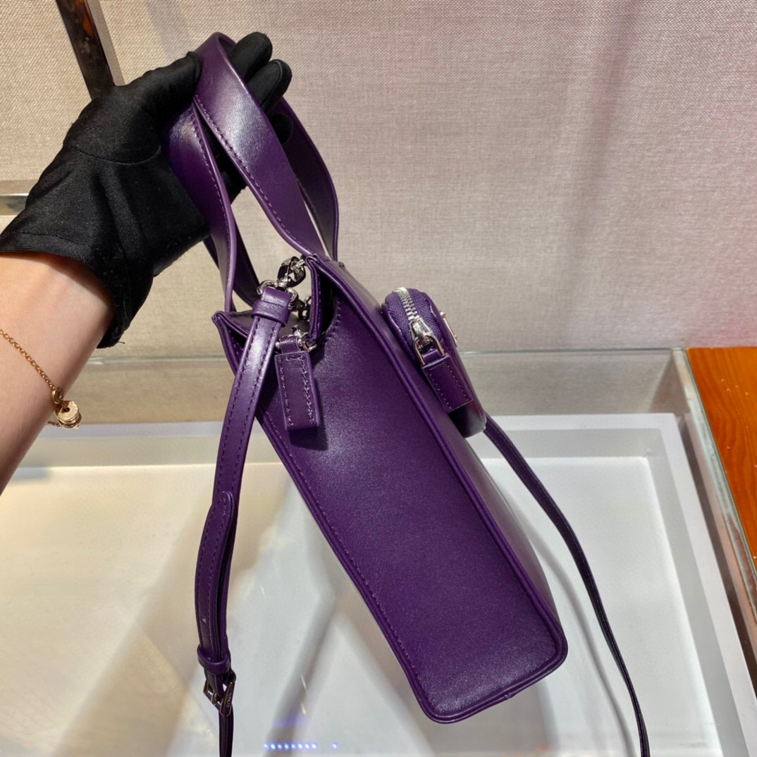 Pra*a Shoulder Bag In Purple For Women 8.6in/ 22cm