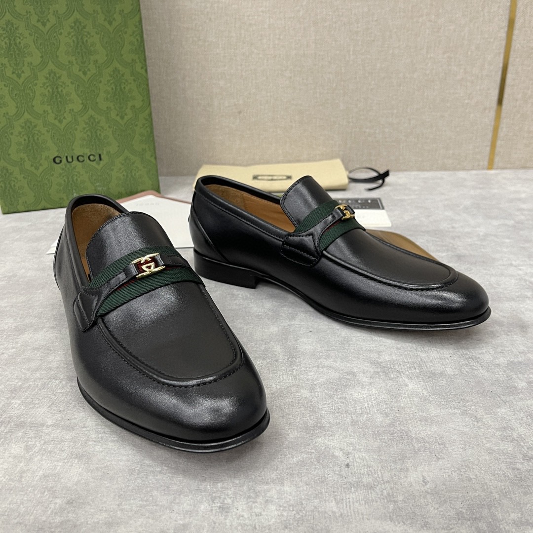Gvc*1 Loafer With Interlocking G Black For Men