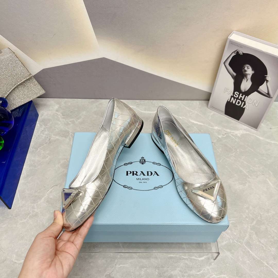 Pra*a Nappa Ballerinas Silver For Women