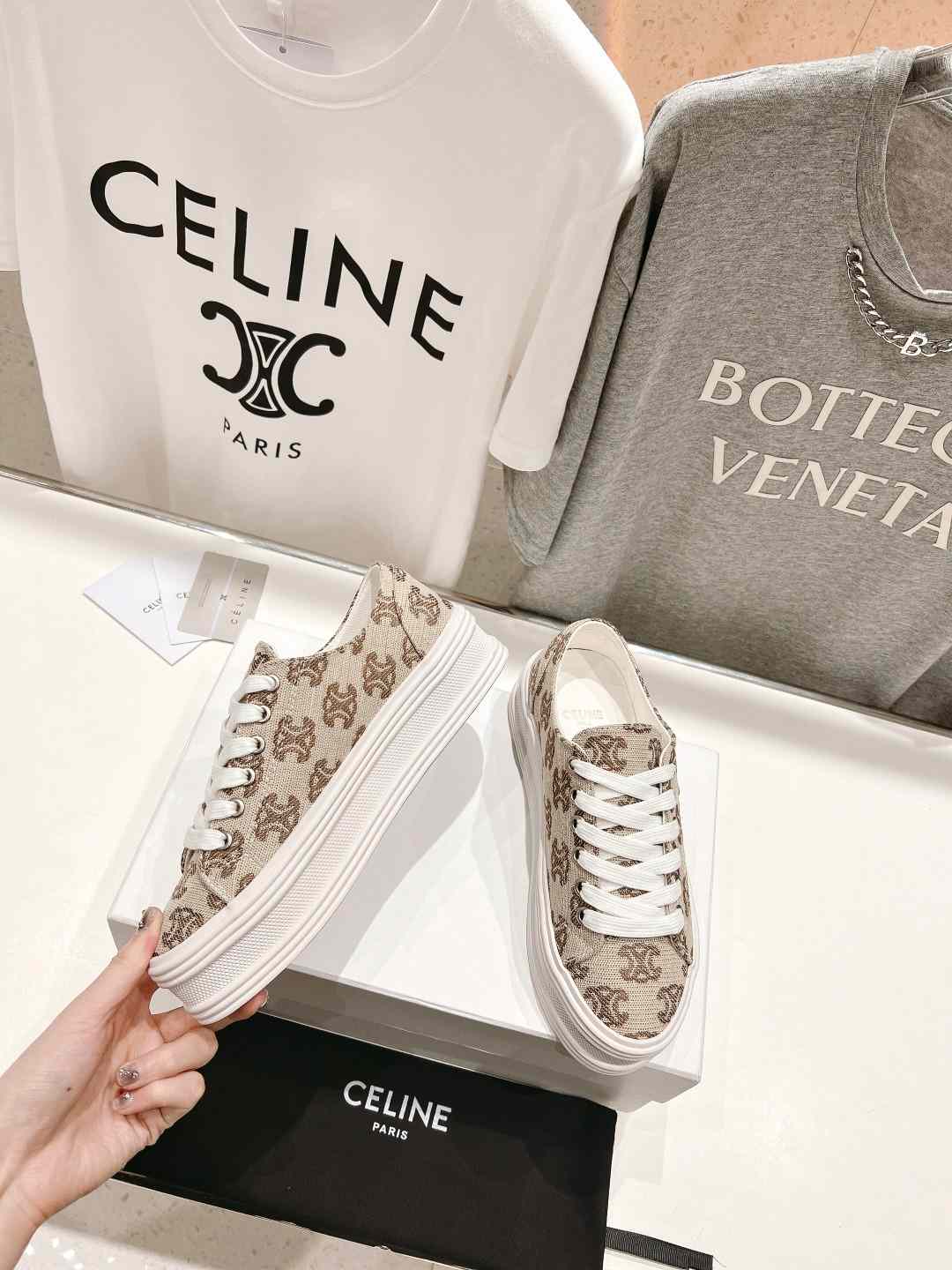 Ce1i*e Triomphe Sneakers In Canvas Beige For Women