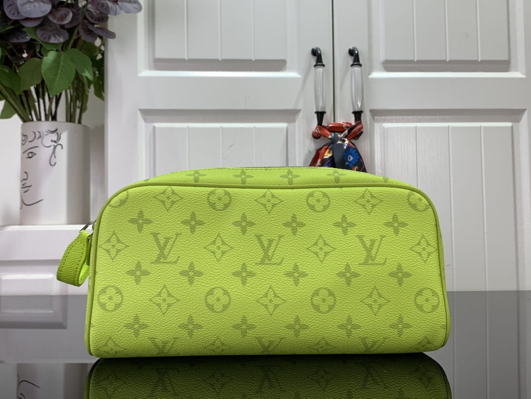 Dopp Kit Light Green 28cm/ 11 in