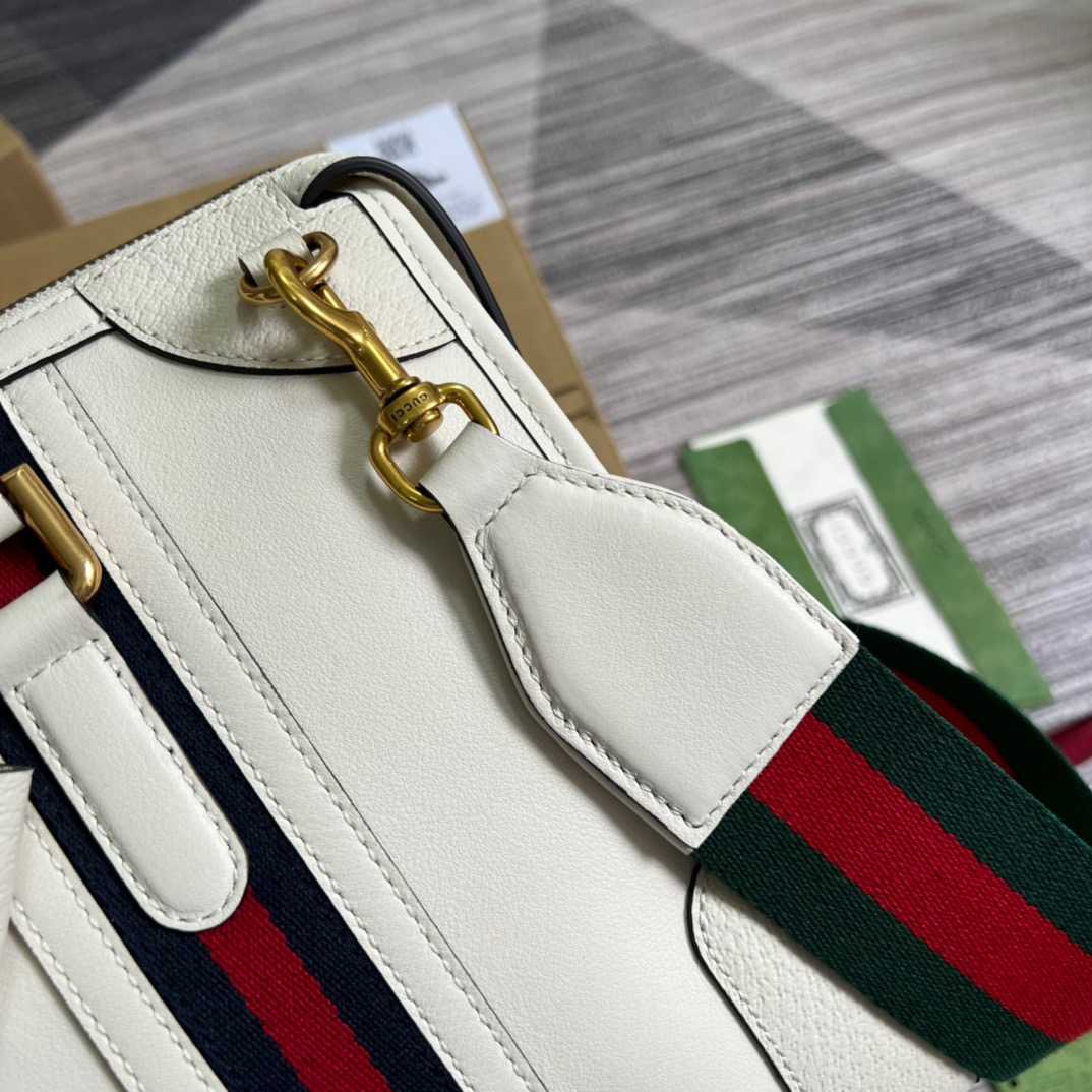 Gvc*1 Double G-Detailed Smooth Medium Handbag White For Men 13.3 in/ 34 cm