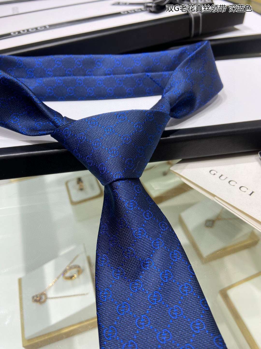 Gvc*1 Pattern Silk Tie Navy Blue For Men