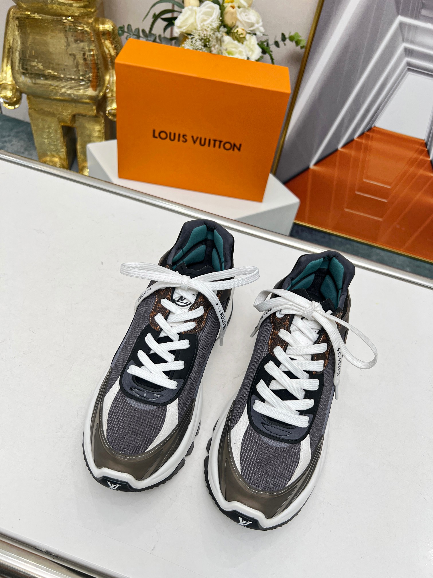 L0vis Vvtt0n Run 55 Sneaker Black For Women 1AAP5L