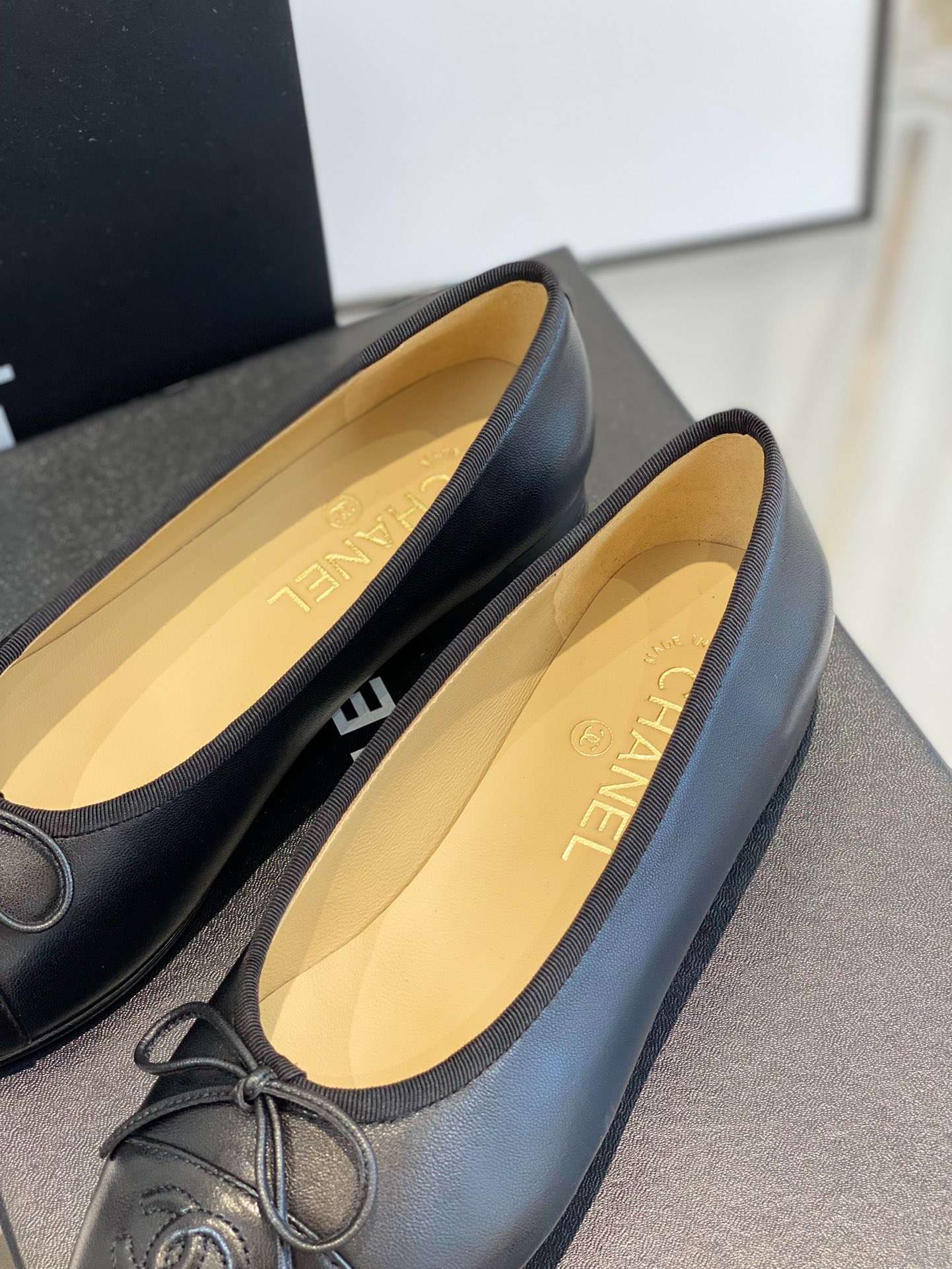 Ch**el Ballet Flats Black For Women