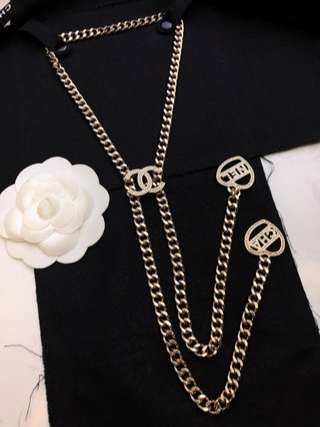 Ch**el Pearl Heart Necklace Gold For Women