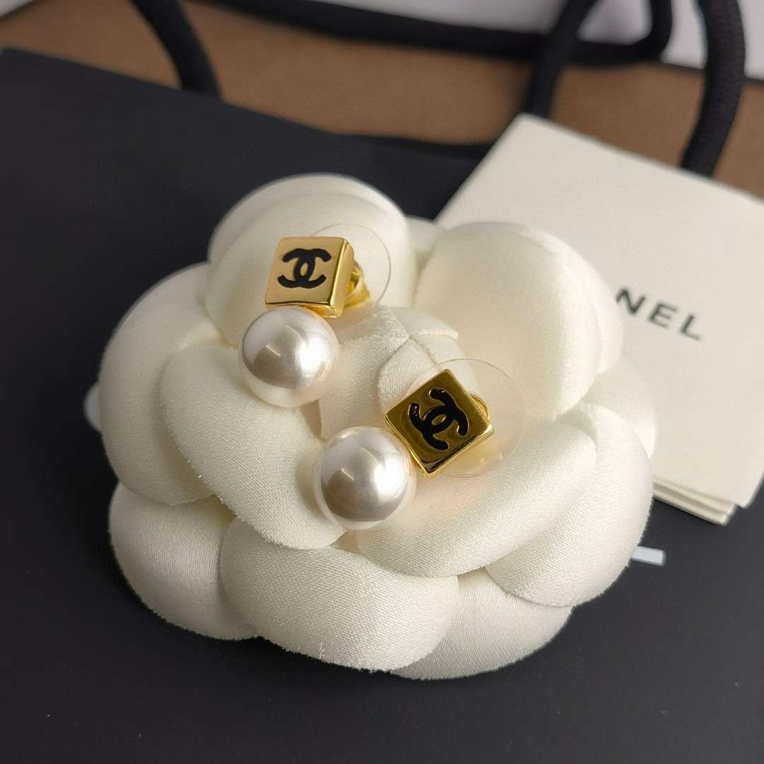 Ch**el Square Small Stud Earrings Gold For Women