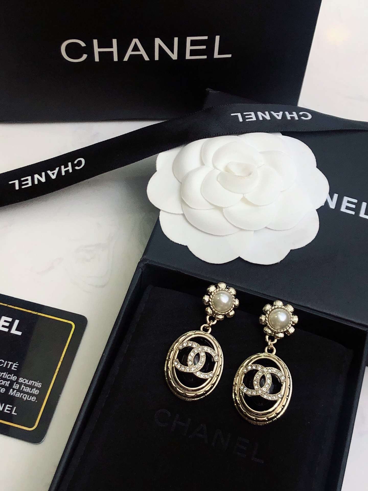 Ch**el Stone Oval Earrings Gold For Women