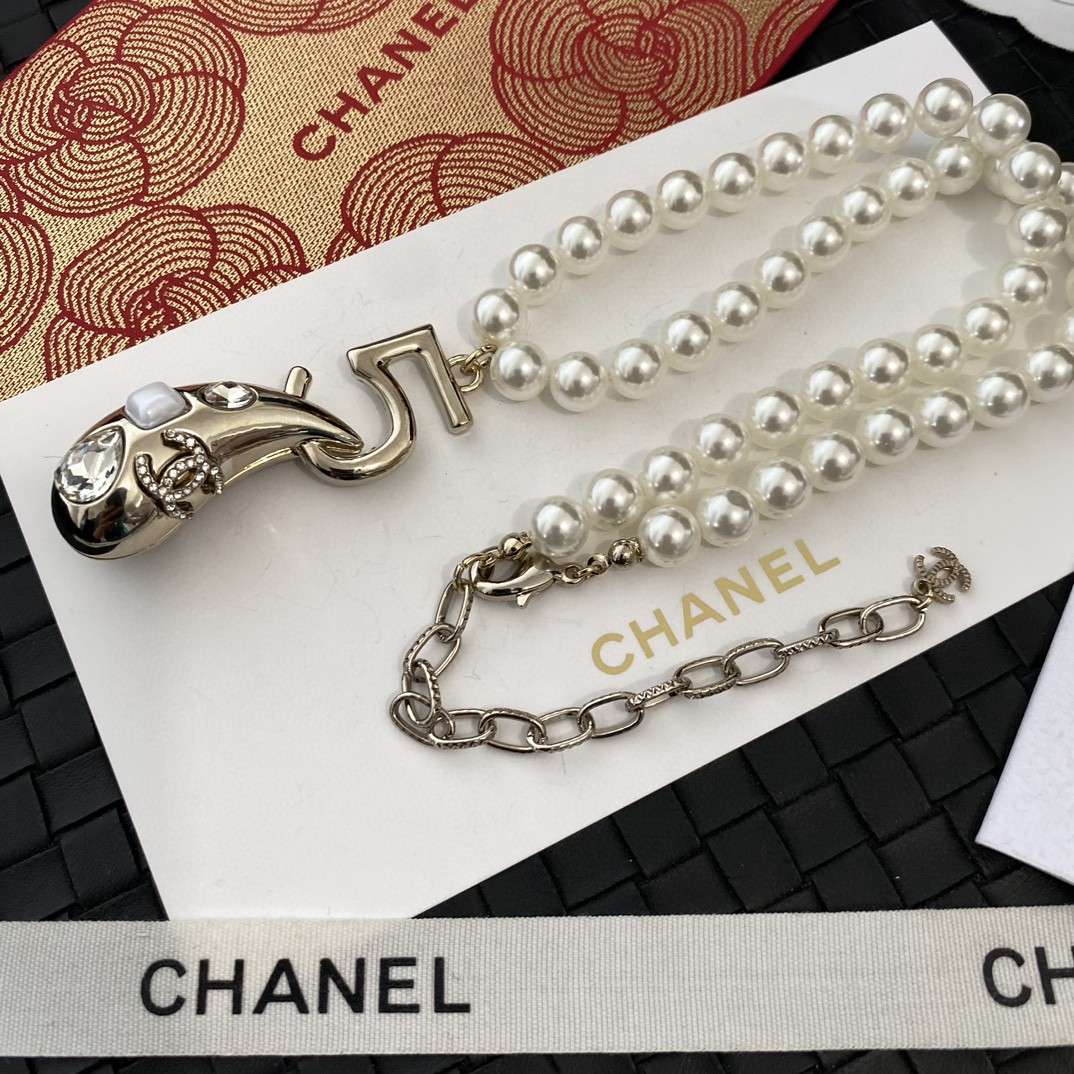 Ch**el Tear Drop Pearl Necklace Gold For Women