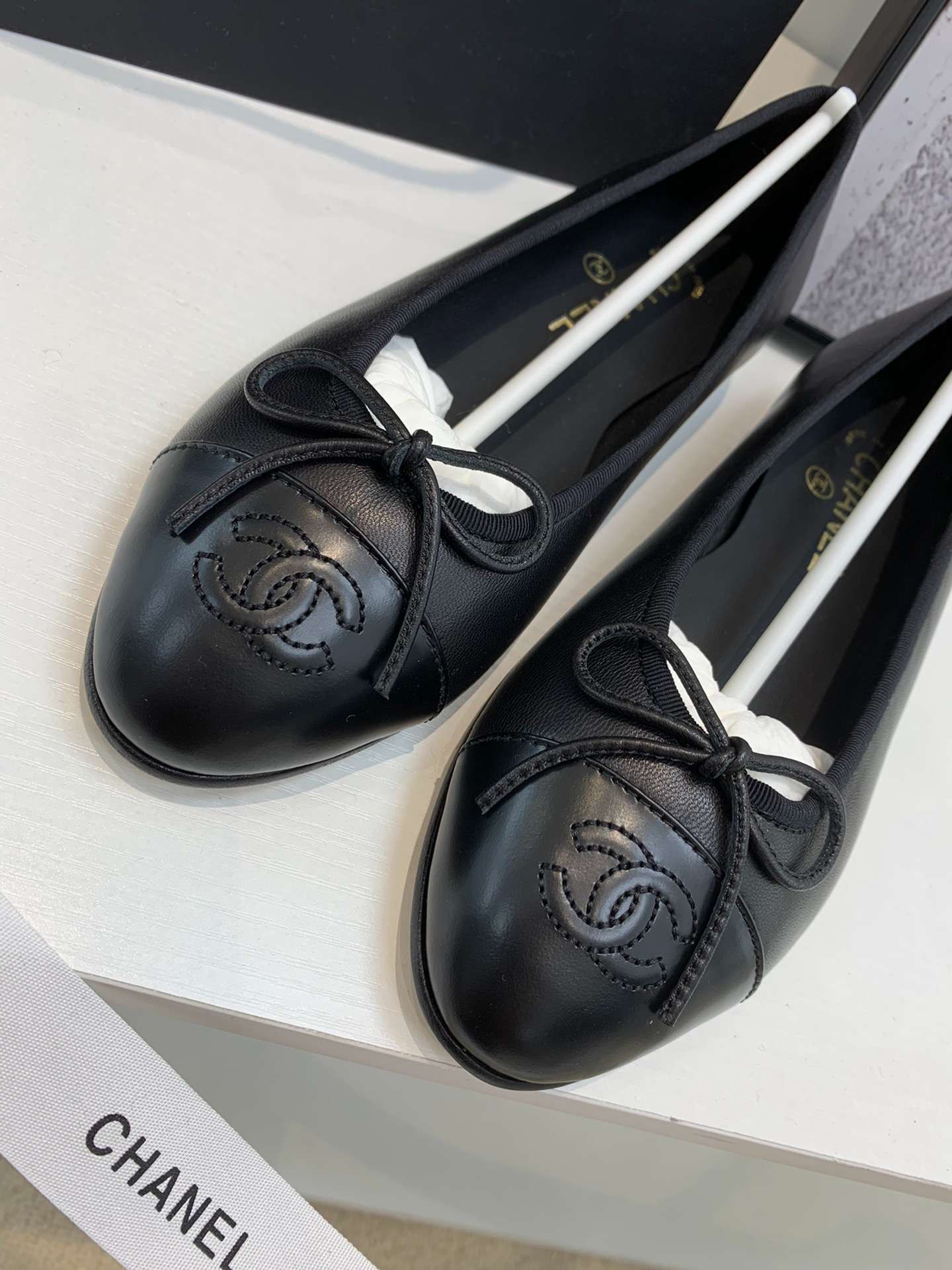 Ch**el Ballet Flats Black For Women