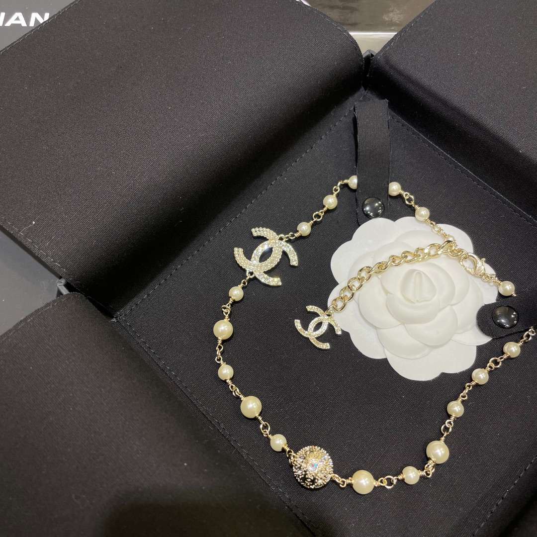 Ch**el Round Crystal Pearl Necklace Gold For Women