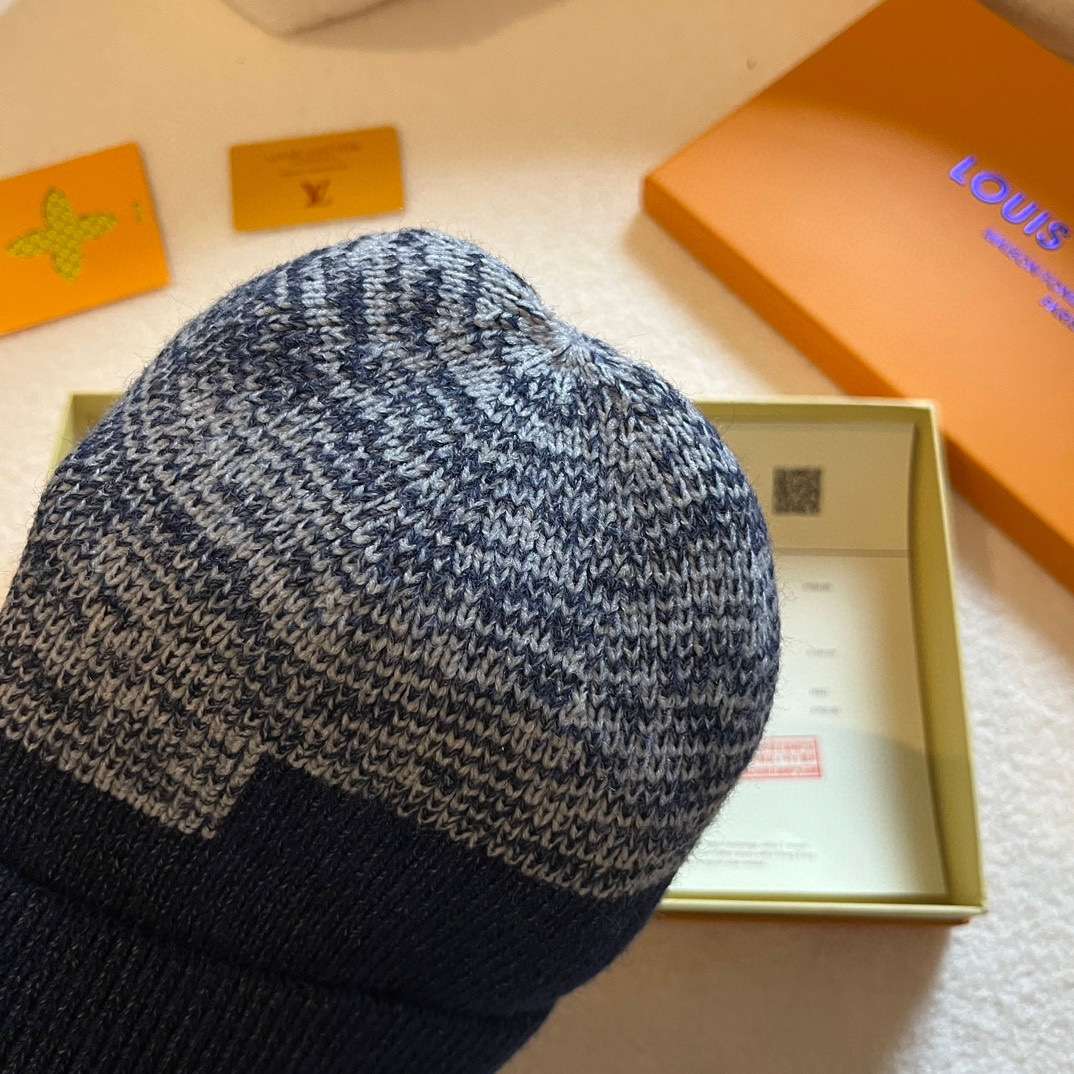 L0vis Vvtt0n Neo Petit Damier Beanie Dark Blue For Women