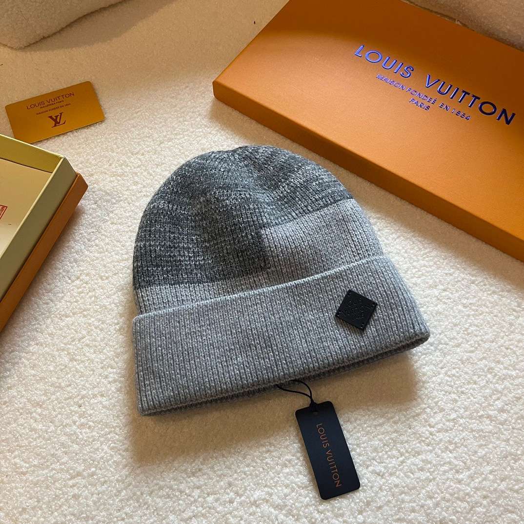 L0vis Vvtt0n Neo Petit Damier Beanie Grey For Women