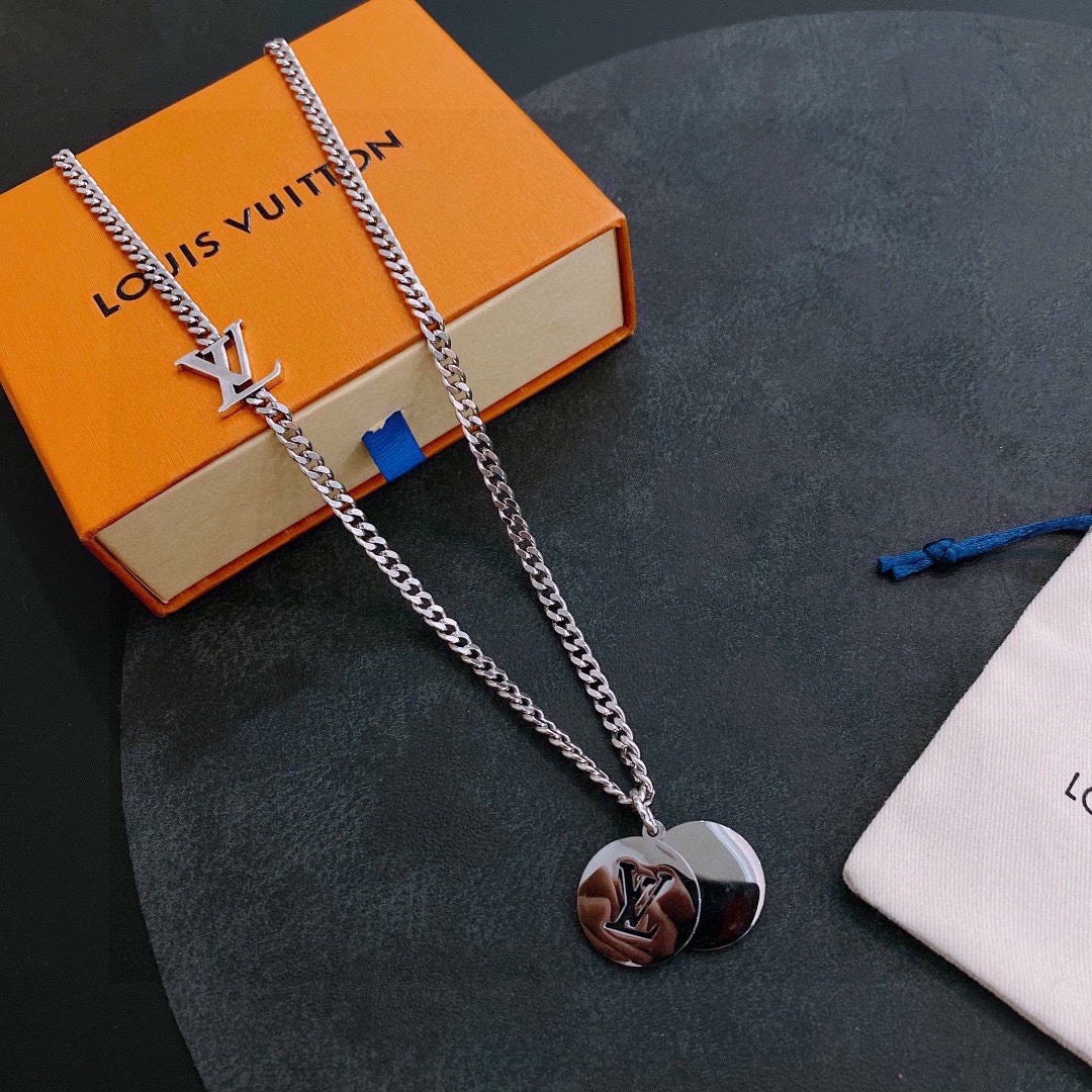 L0vis Vvtt0n Necklace Silver For Women
