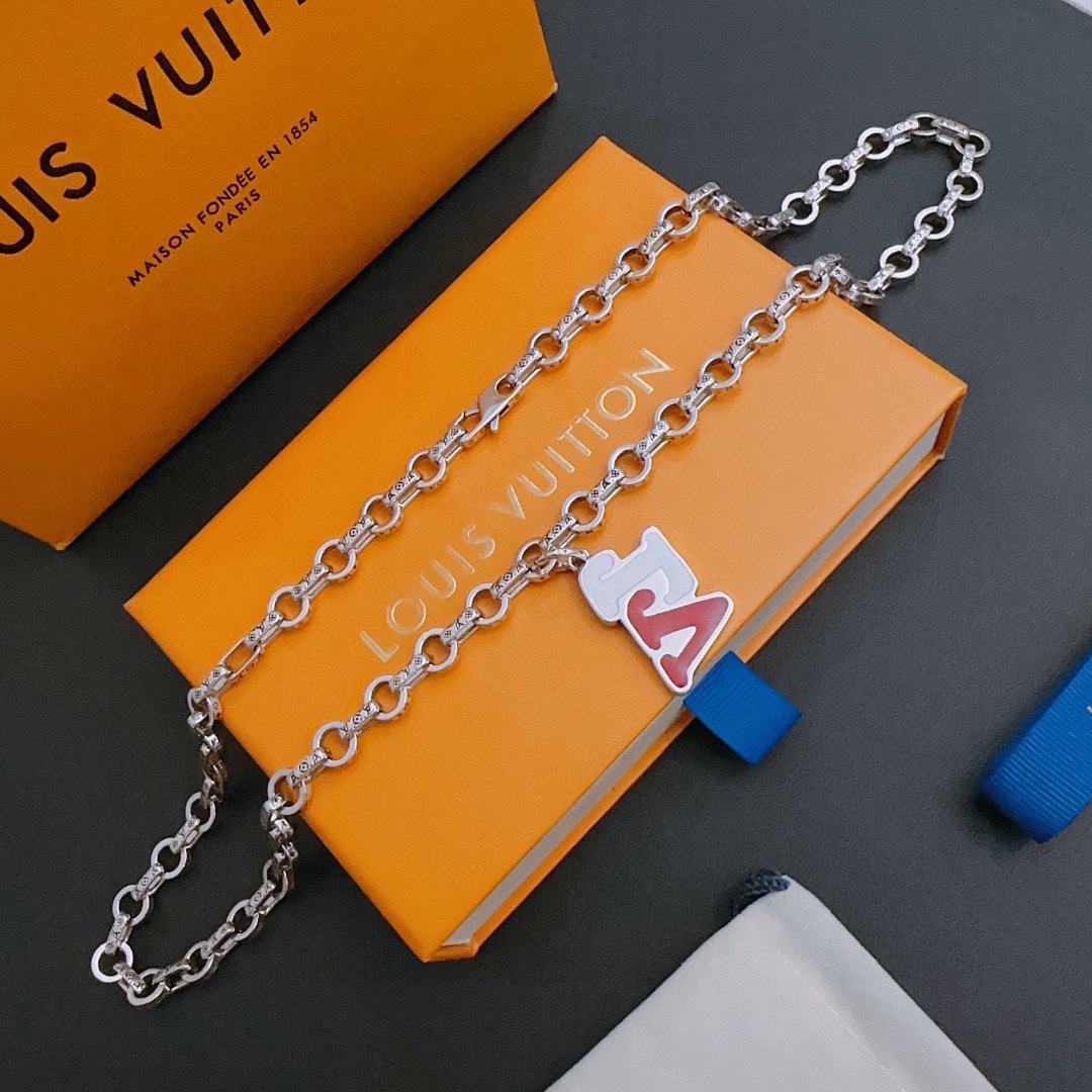 L0vis Vvtt0n Necklace Silver For Women