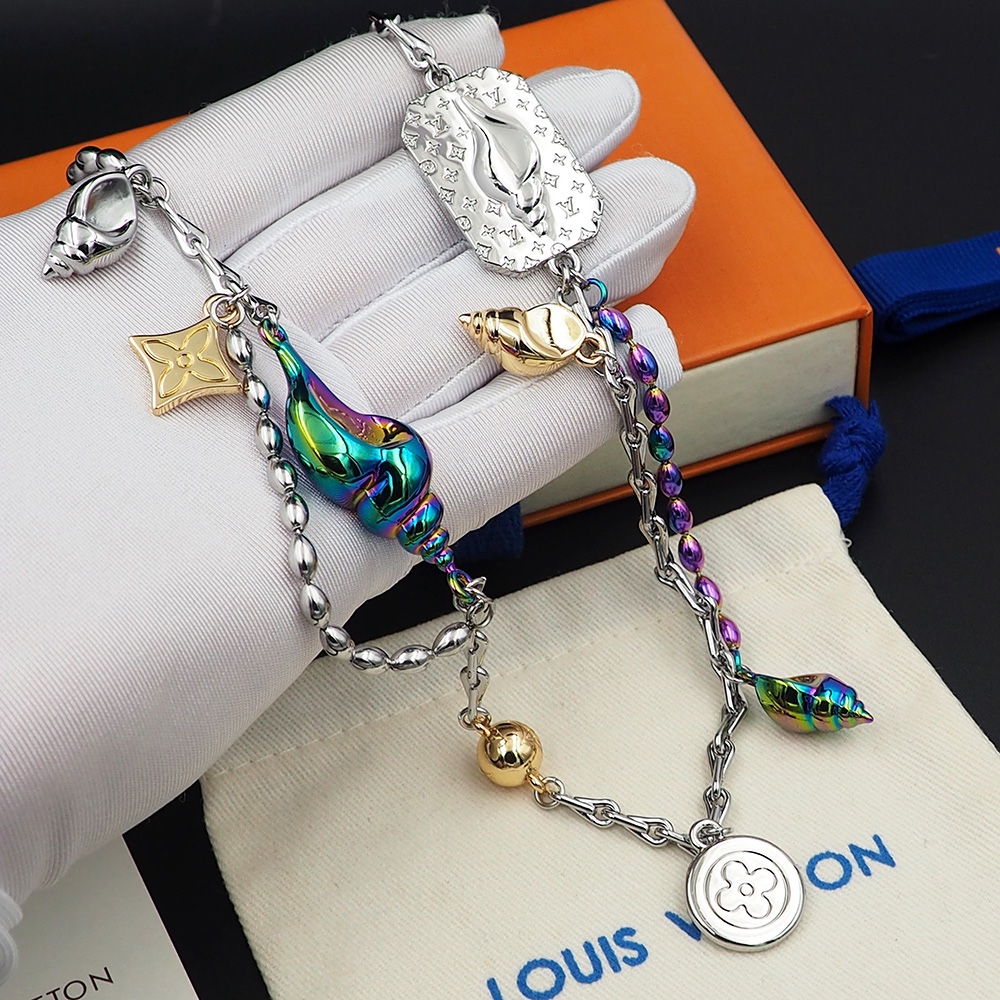 L0vis Vvtt0n Shell Necklace Silver For Men
