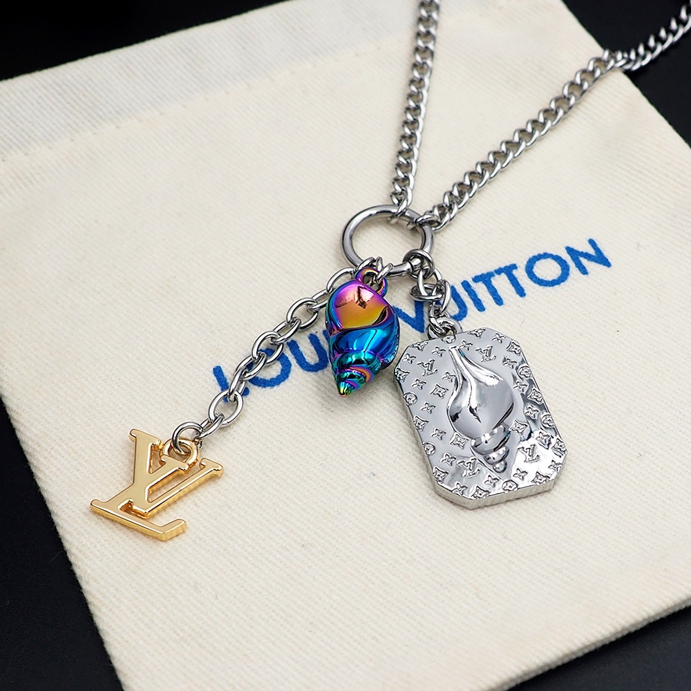 L0vis Vvtt0n Shell Pendant Silver For Men